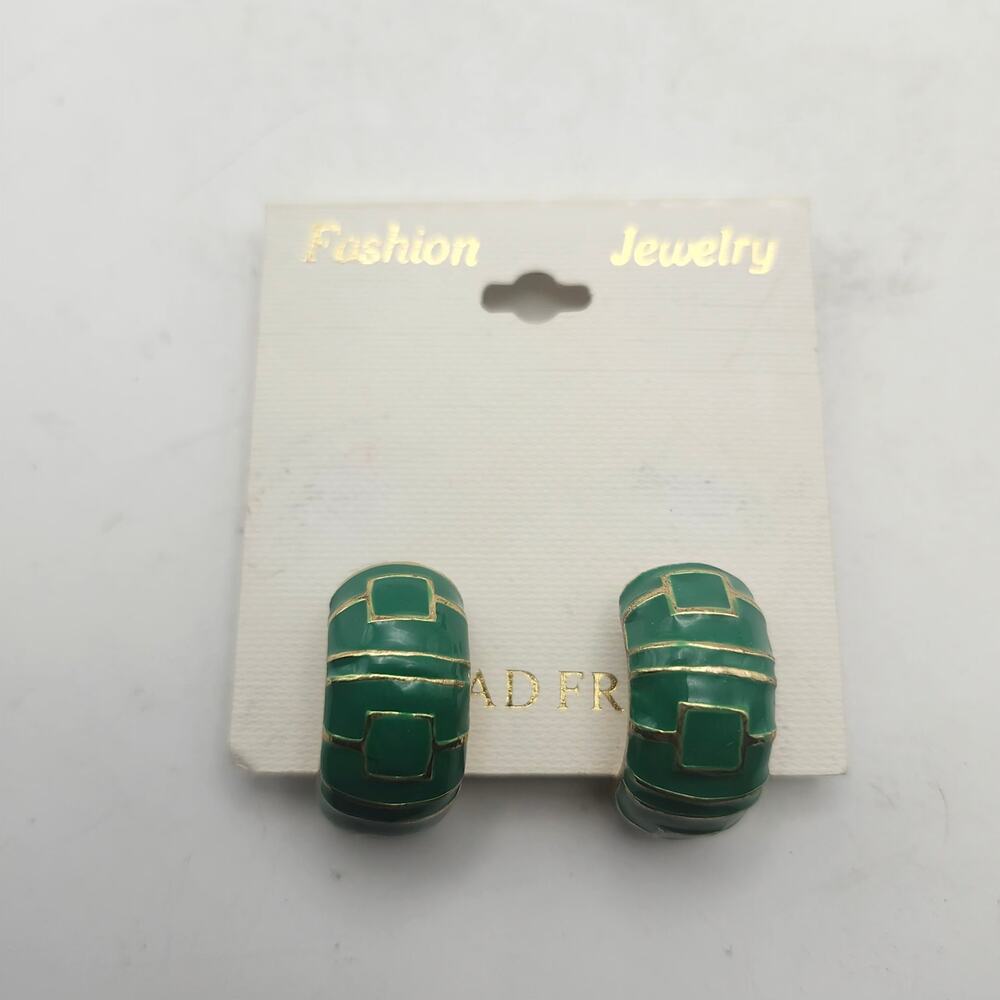Green Enamel Goldtone Clip On Half Hoop Earrings Geometric Ribbed Lead Free Pair